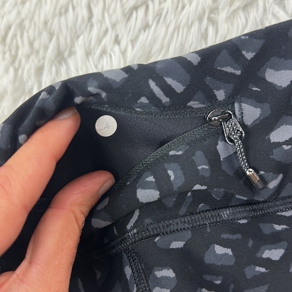 Lululemon Tight Stuff Tight (Reflective) Simply Lace Play Dark Slate Black - Picture 6 of 6